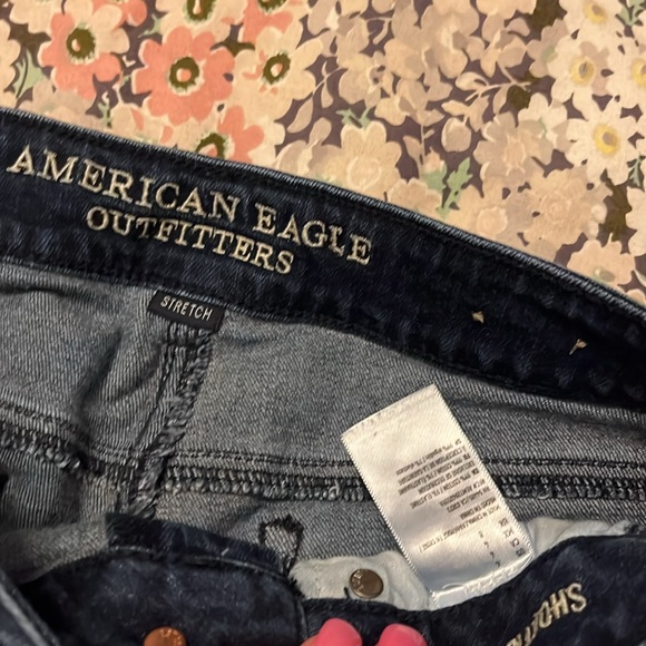 Women’s Blue American Eagle outfitters denim jean shorts with embroidery detail - Picture 3 of 4